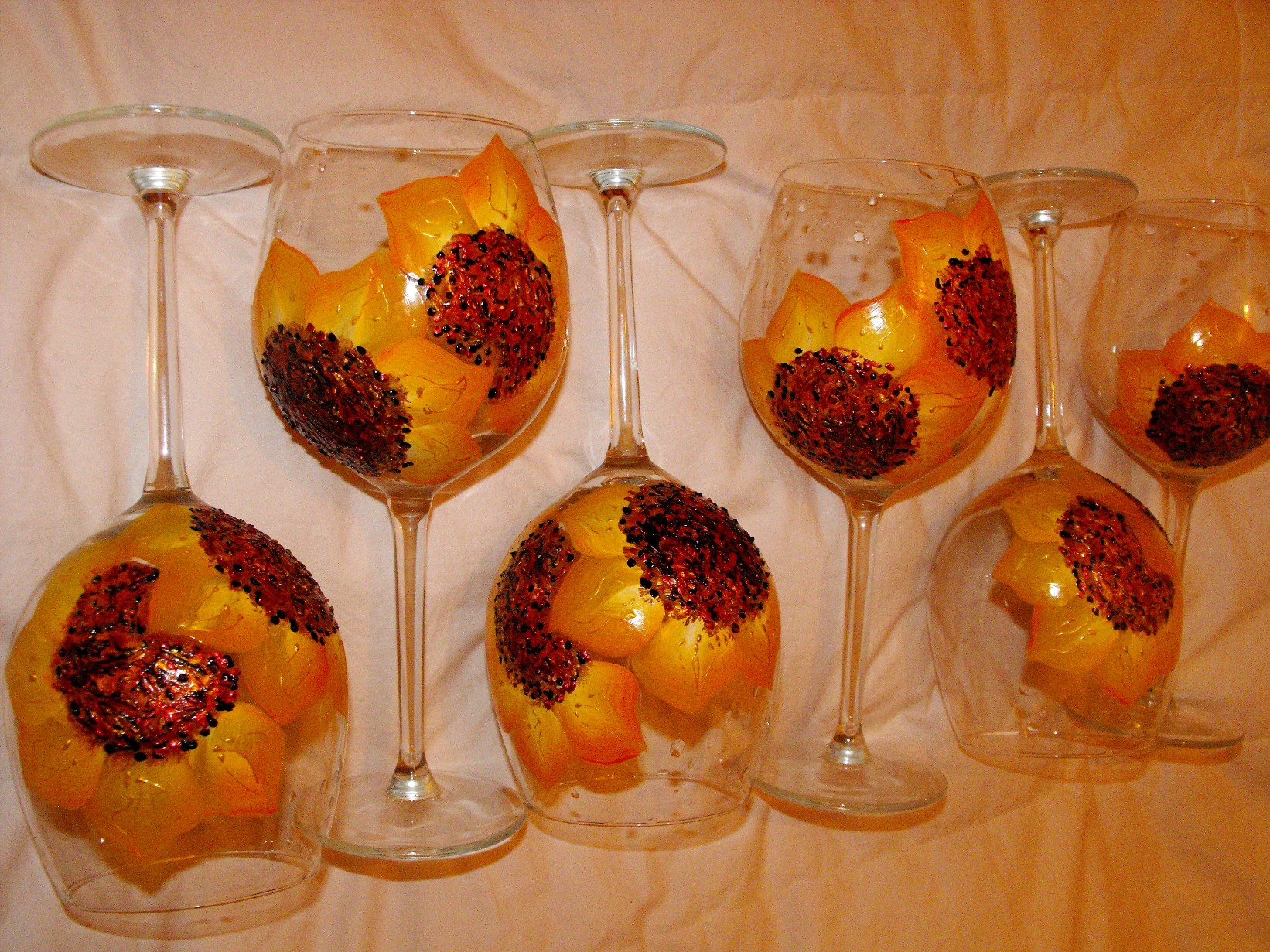 ръчно рисувано стъкло чаши за вино Слънчогледи