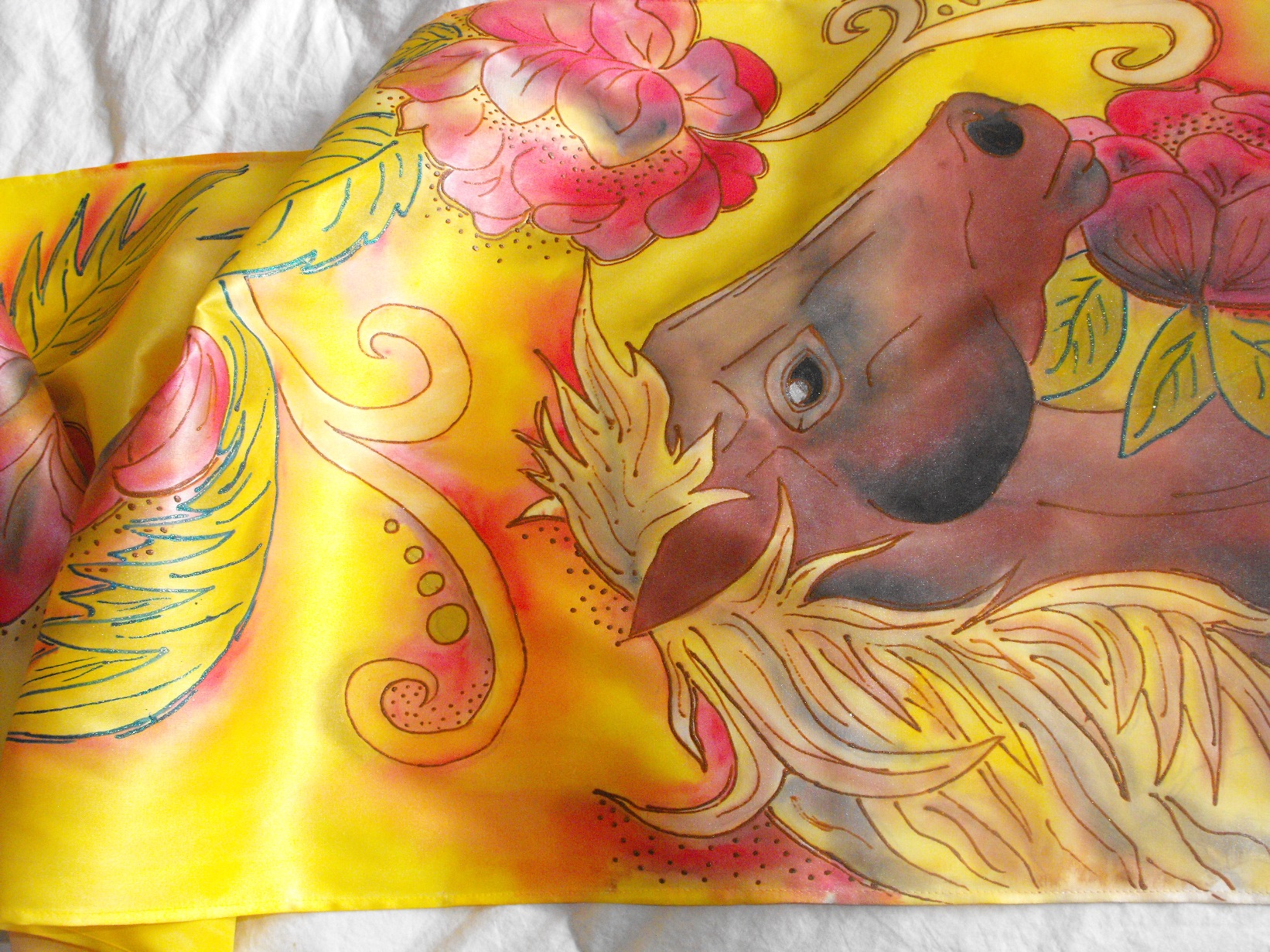 ръчно рисуван сатенен шал Годината на коня